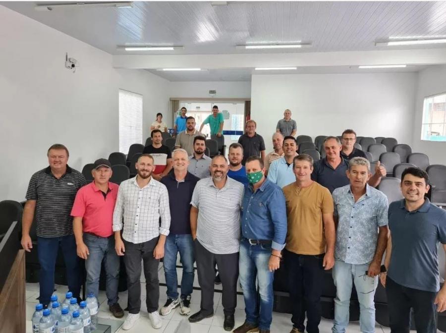 Na tarde de sexta-feira, 11 de março de 2022, o Deputado Artagão Jr,  o Prefeito, Vice-pr…